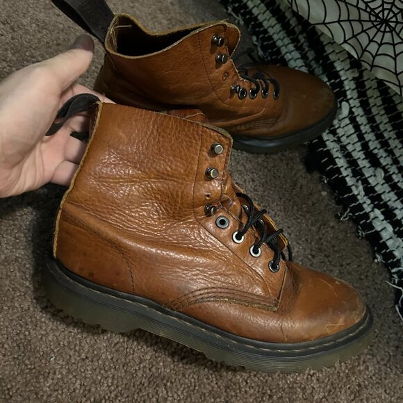 Dr. Martens Hadley 8 Eye Work Boot Tobacco Leather Men\'s‎ 8